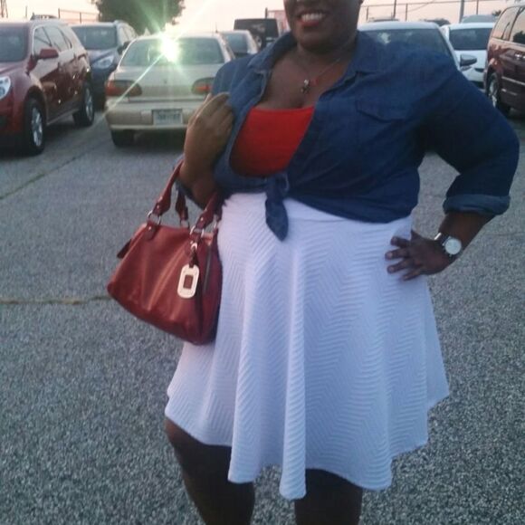 Fashion to Figure White Textured Fit & Flare Skater Skirt sz 3x - Picture 5 of 8